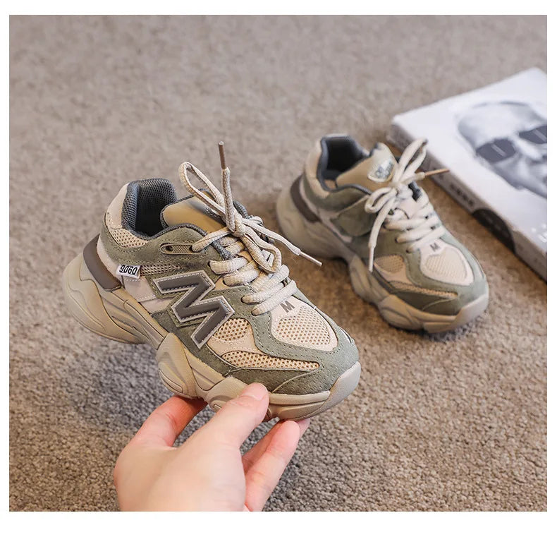 Retro 1980 Velcro Running Trainers