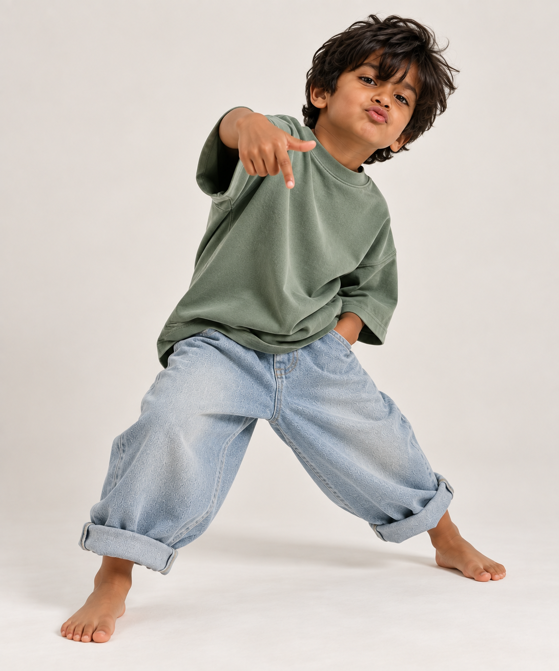 THE HARLEM LIGHT WASH DENIM JEANS