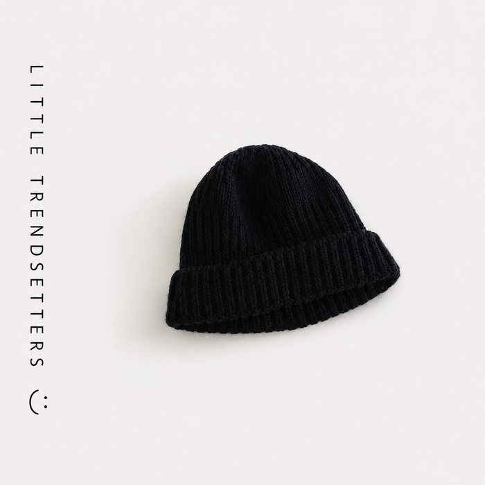 THE COSY KNITTED DOCKER HAT — Black