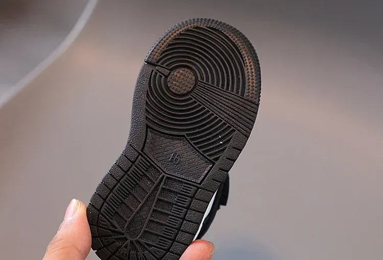 Little Trendsetters Retro Court Velcro Trainers