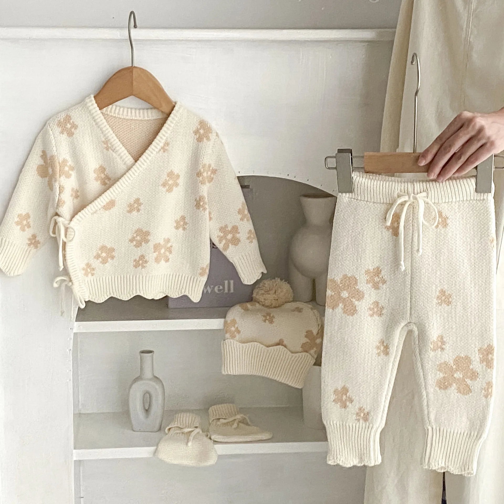 Neutral Floral 4-piece Knit Set