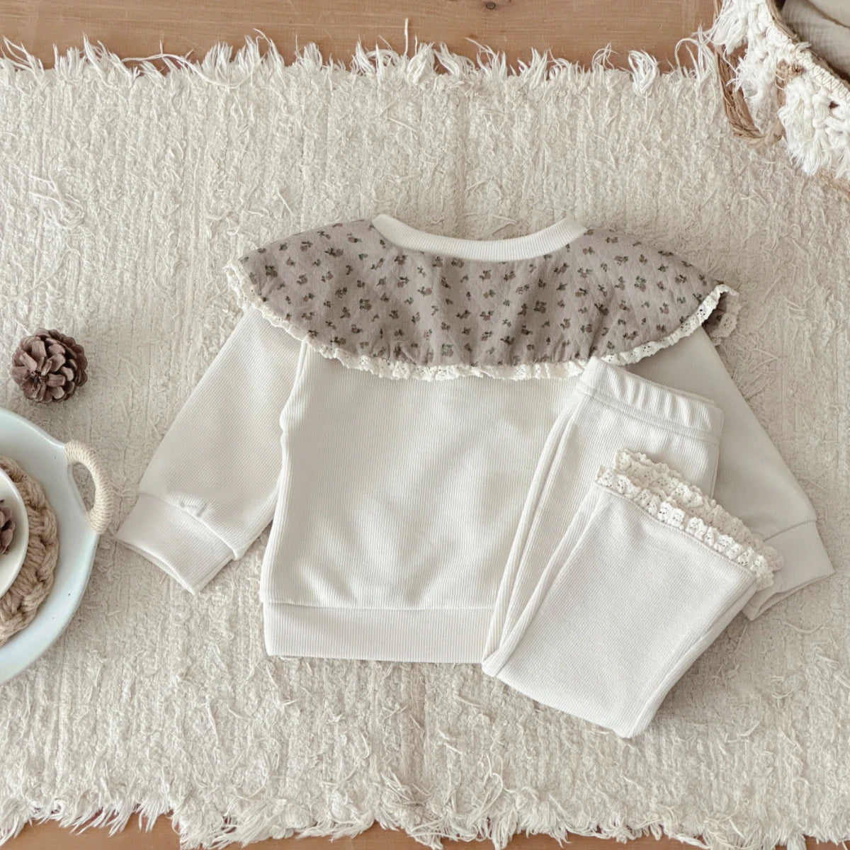 Taupe Floral Lace Collar Set