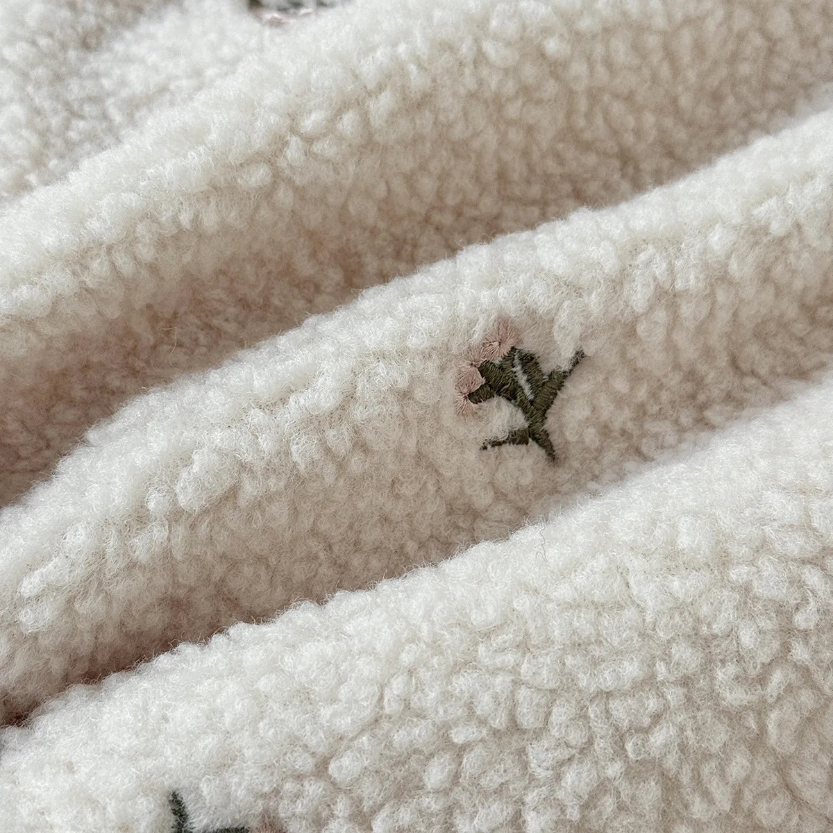 Embroidered Floral Fleece Pullover Jacket